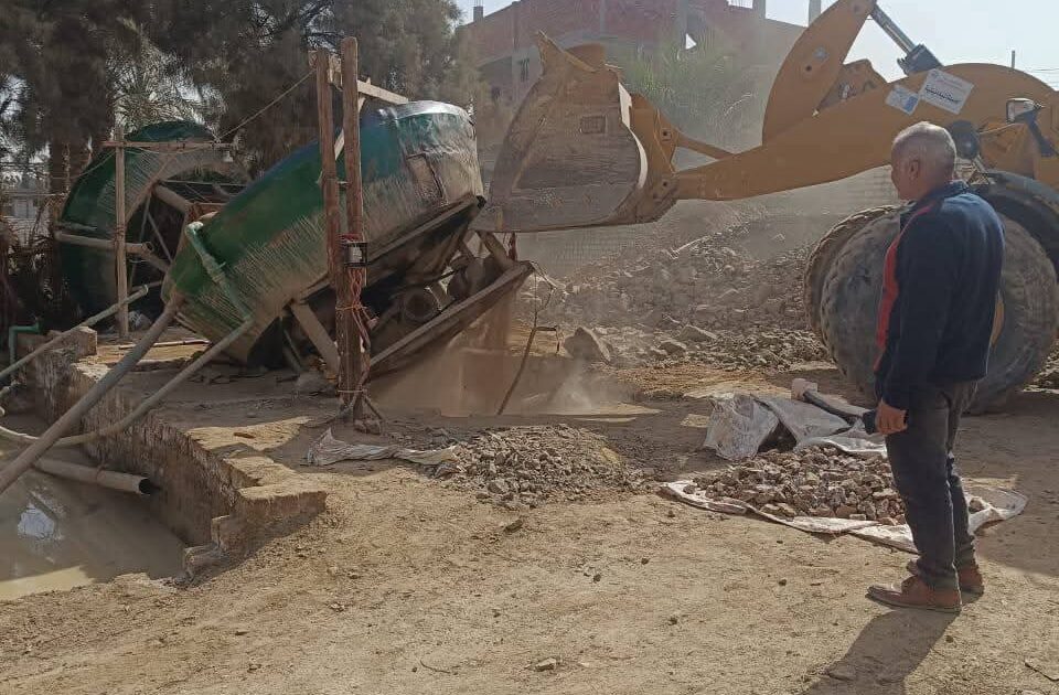 إزالة 12 طاحونة ذهب غير مرخصة وحالات تعدٍ على أراضي الدولة والزراعة بقوص