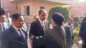محافظ سوهاج يشارك أطفال “بيت الرحمة” المسيحية فرحتهم بعيد الميلاد المجيد