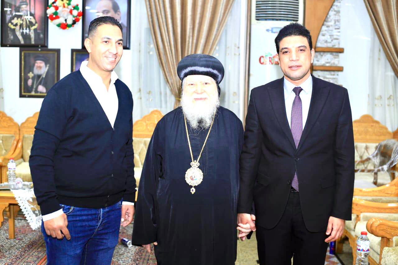 نائب محافظ سوهاج من مطرانية الأرثوذكس بميدان الثقافة: وحدة المصريين طريق التنمية والاستقرار