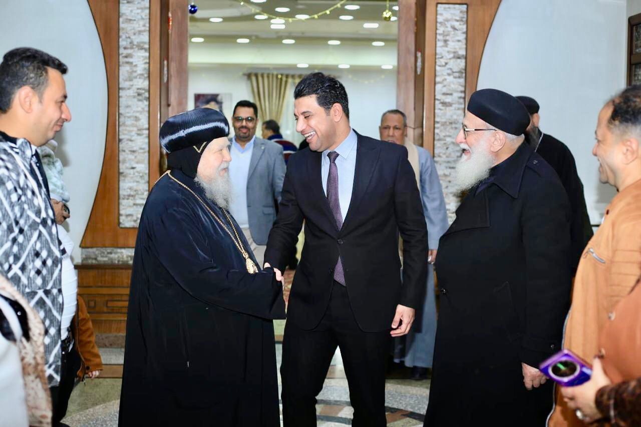 نائب محافظ سوهاج من مطرانية الأرثوذكس بميدان الثقافة: وحدة المصريين طريق التنمية والاستقرار