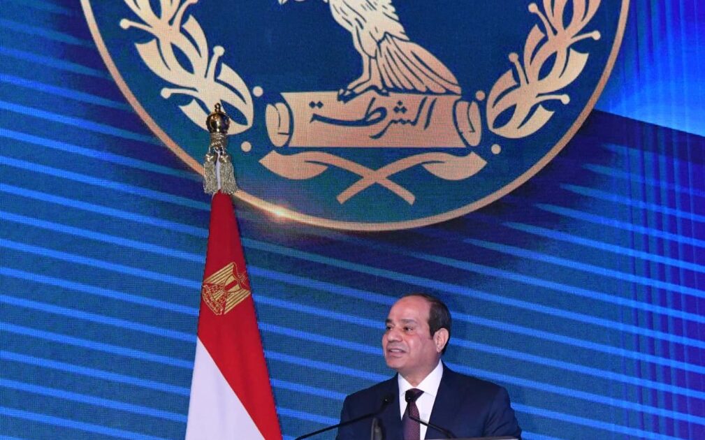 محافظ سوهاج يهنئ الرئيس " السيسي " بالذكرى الـ 74 لأعياد الشرطة