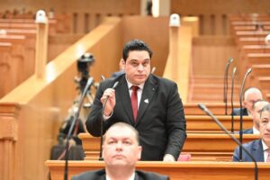 نداء عاجل إلى السادة أعضاء مجلس الشعب