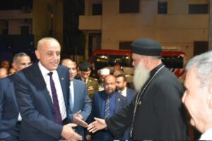 “محافظ الأقصر” يزور الكنائس ويهنئ الإخوة المسيحيين بعيد الميلاد المجيد..بالصور