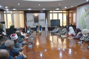محافظ الأقصر.. يترأس “العامة لحماية الطفل” لمناقشة البلاغات ويكرم أعضاء الوحدة المتميزين..بالصور 