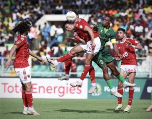 الأهلى يحتفظ بصدراة المجموعه