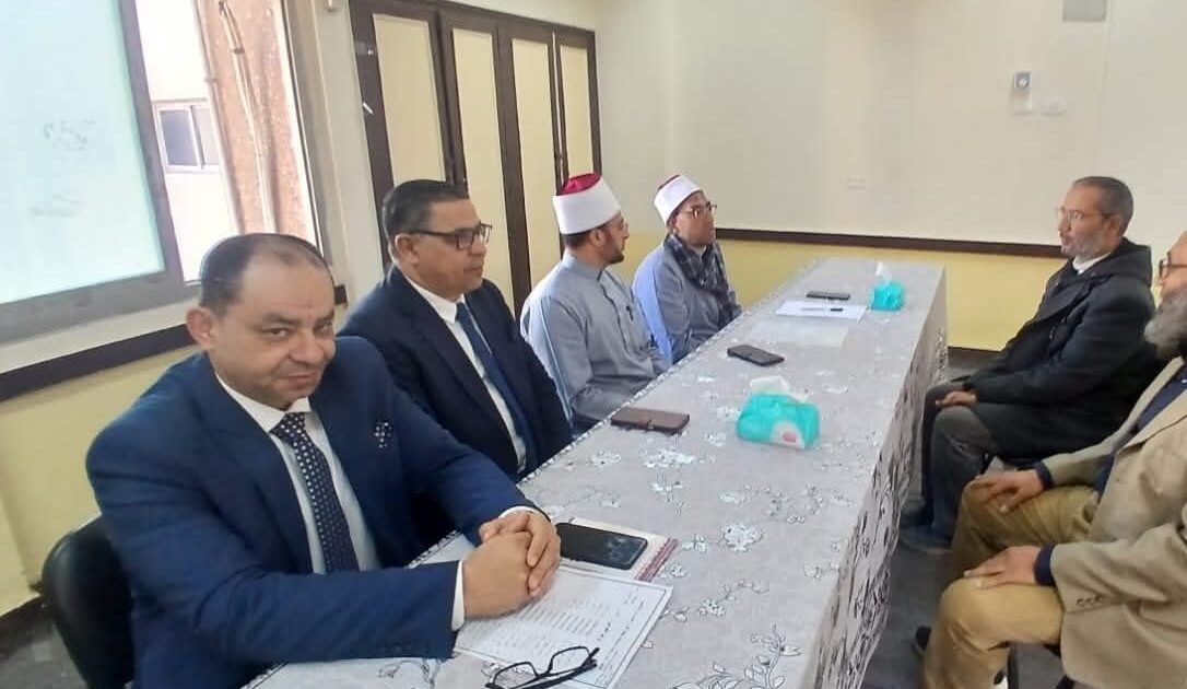 في ضوء توجيهات