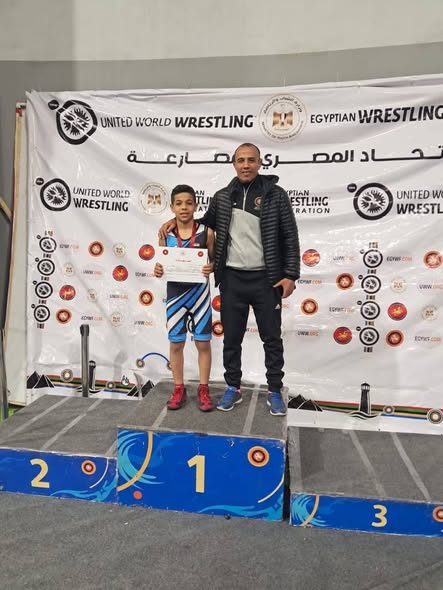 محافظ أسيوط يهنئ