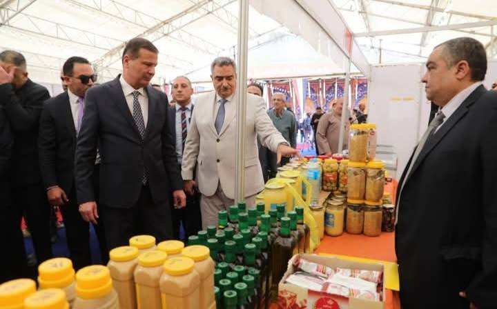 وزير الزراعة ومحافظ