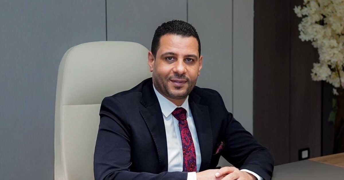 ابراهيم البشاري يبرز