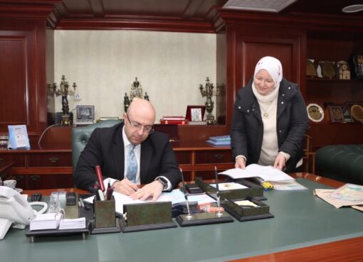 محافظ بني سويف يعتمد نتيجة امتحانات الفصل الدراسي الأول للشهادة الإعدادية بنسبة 75.6%