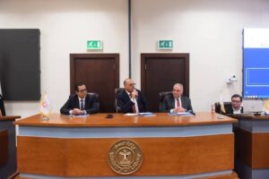 وزير العمل يعقد اجتماعًا مع شركة "ابدأ إديو" وممثلي 38 مركز تدريب مهني لتفعيل "بروتوكول التطوير"