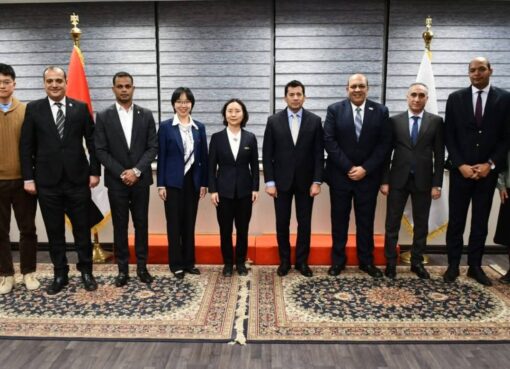 وزير الشباب والرياضة يستقبل سكرتير الاتحاد الدولي للوشو كونغ فو لبحث التعاون المشترك واستضافة بطولات دولية