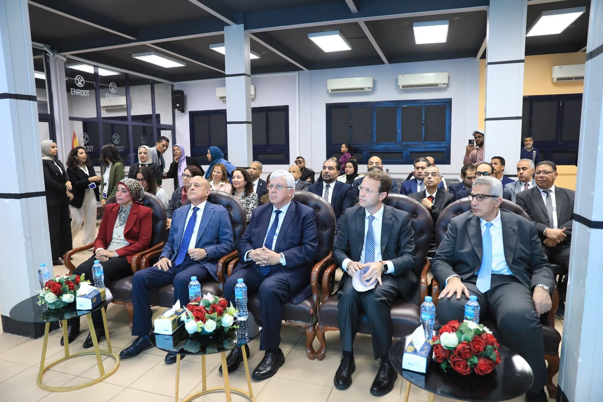 وزير التعليم العالي ومحافظ الأقصر وسفير إسبانيا ورئيس الجامعة يفتتحون مركز تمكين للإبداع والتكنولوجيا بكلية الفنون الجميلة بجامعة الأقصر