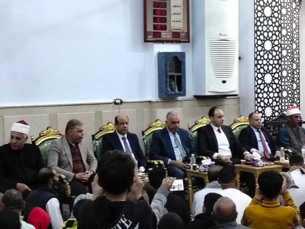 بحضور السكرتير العام.. أمسية دينية بالمسجد الكبير بقرية الشرفا بالقناطر الخيرية احتفالا بليلة النصف من شعبان