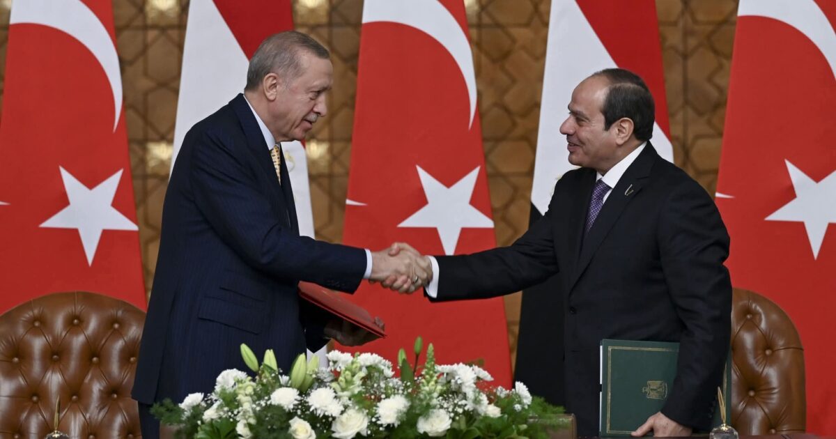 سفير تركيا: أردوغان في القاهرة والرياض لترسيخ شراكات استراتيجية ومواقف إقليمية مشتركة