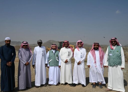‏بيئة منطقة مكة.. تردم 18 بئراً مكشوفة جنوب جدة لتعزيز السلامة العامة وحماية البيئة