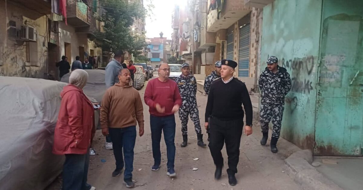 الأسماعيلية:تحرير ٨ محاضر ٣ لنباشين و٥ لمطاعم ومحال تجارية لوجود مخالفات بيئية.