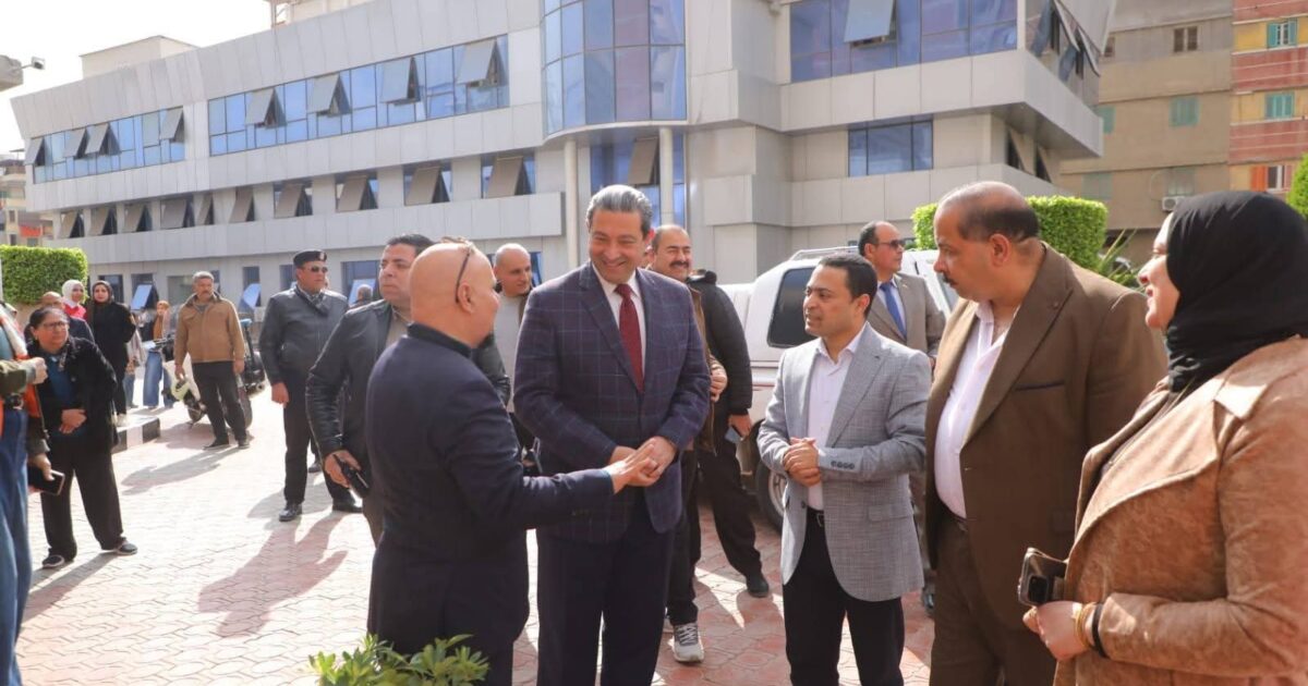 دمياط:الشهابي يتفقد حملة التبرع بالدم بشركة مياه الشرب والصرف الصحى