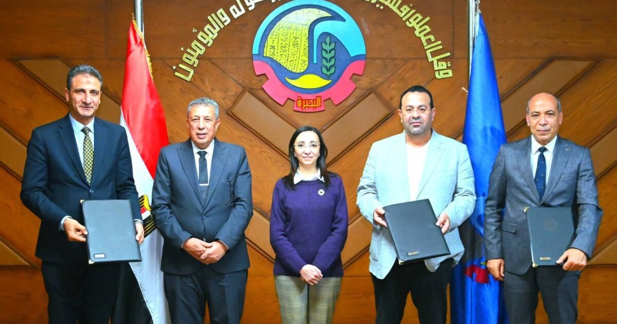 محافظ البحيرة تشهد توقيع بروتوكول تعاون لإنشاء أول مدرسة داخل مصنع بفرهاش بحوش عيسى 