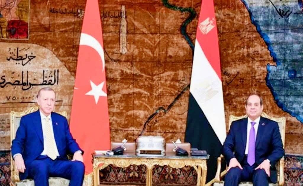 السيسى واردوغان يشهدان توقيع اتفاقية تعاون عسكرى بين مصر وتركيا