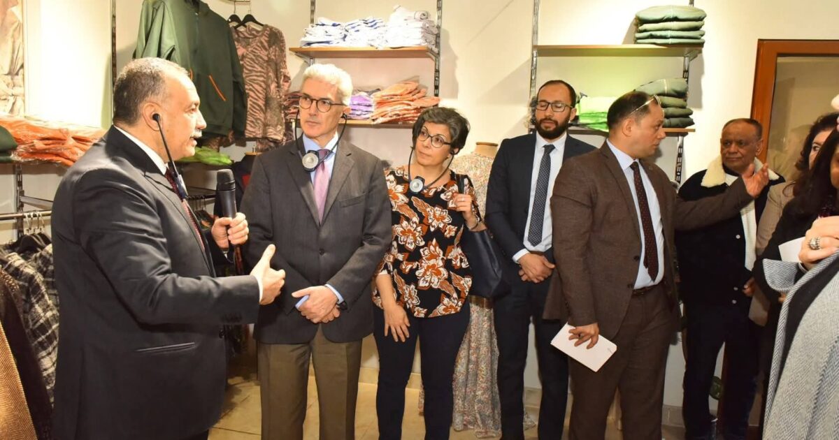 محافظ أسيوط يستعرض تجربة "بازار كيان" أمام وفد الاتحاد الأوروبي .