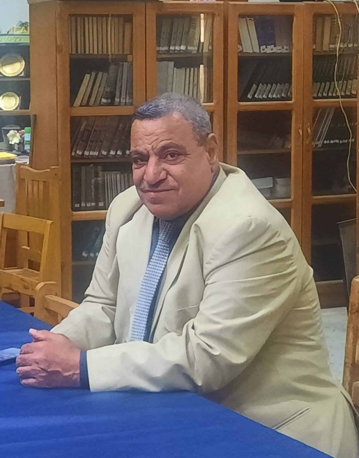 نقطة من أول السطر كدابين الزفة ..لماذا لاتخجلون؟