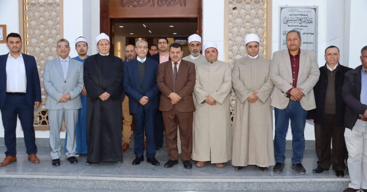 محافظ بني سويف ينيب رؤساء الوحدات المحلية في افتتاح 4 مساجد ببني سويف وببا والفشن وسمسطا.