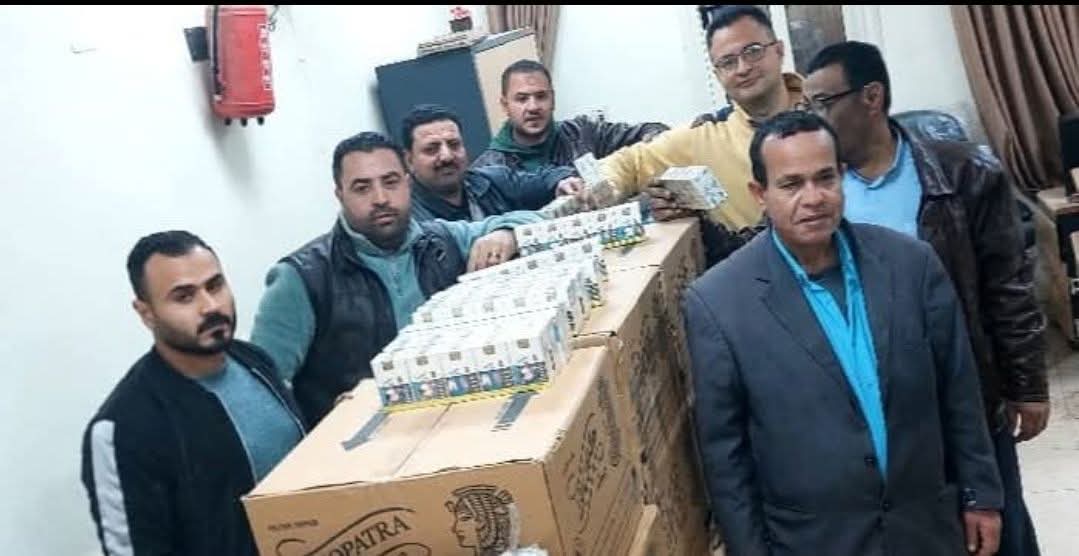 تموين البحيرة ضبط عدد 7500  علبة سجائر بدون مستندات تدل على مصدرها