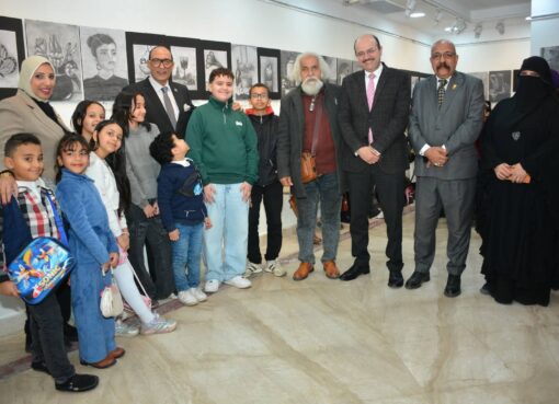 نقيب الفنانين التشكيليين يفتتح معرض بصمات الأطفال السابع عشر بقصر ثقافة الأنفوشي