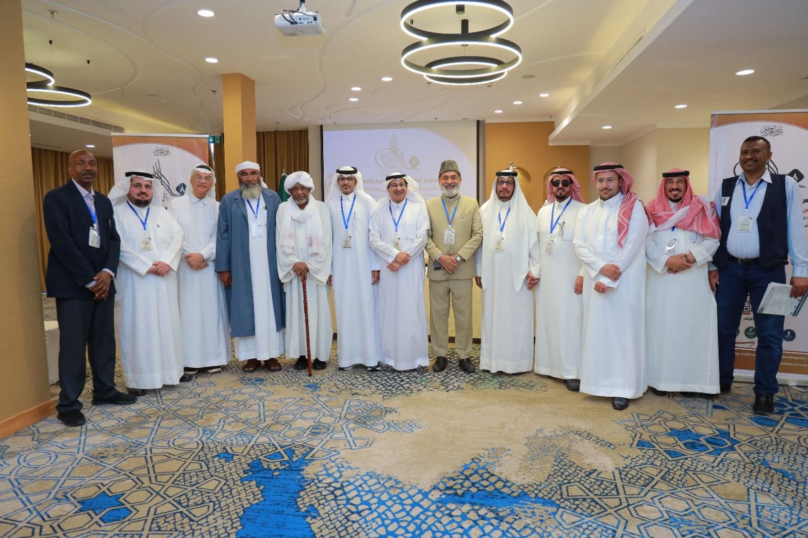 مدير جامعة مليبار الإسلامية في كيرالا يؤكد تطوير اللغة العربية و تحديثها أمر ضروري .