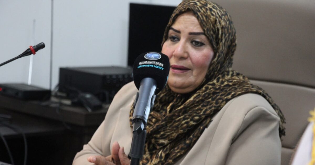 جلسة حوارية " خارطة مسؤولية مدبرات المنازال بين الواجبات ودور الموسسات "