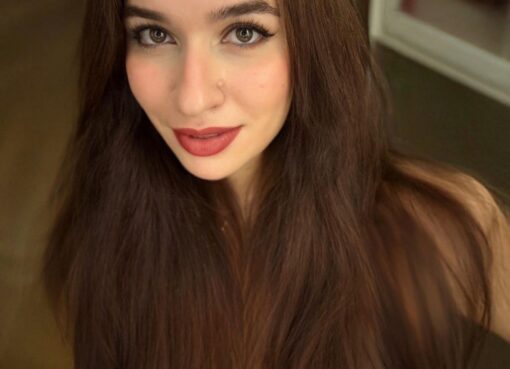 رنا طارق تخرج عن صمتها"زوجي يتاجر بطفله للهروب من قضايا الضرب والنفقة ومعي الأدلة"