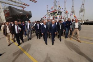 وزير النقل يشهد انطلاق التشغيل التجريبي التجاري لمحطة الحاويات “تحيا مصر” بميناء دمياط