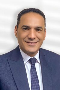 حسن البيلى رئيس كهرباء شمال القاهرة.. قرار بتعين عبد الباقى رئيساً لقطاعات الشئون التجارية  