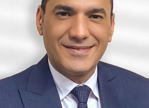 حسن البيلى رئيس كهرباء شمال القاهرة.. قرار بتعين عبد الباقى رئيساً لقطاعات الشئون التجارية  