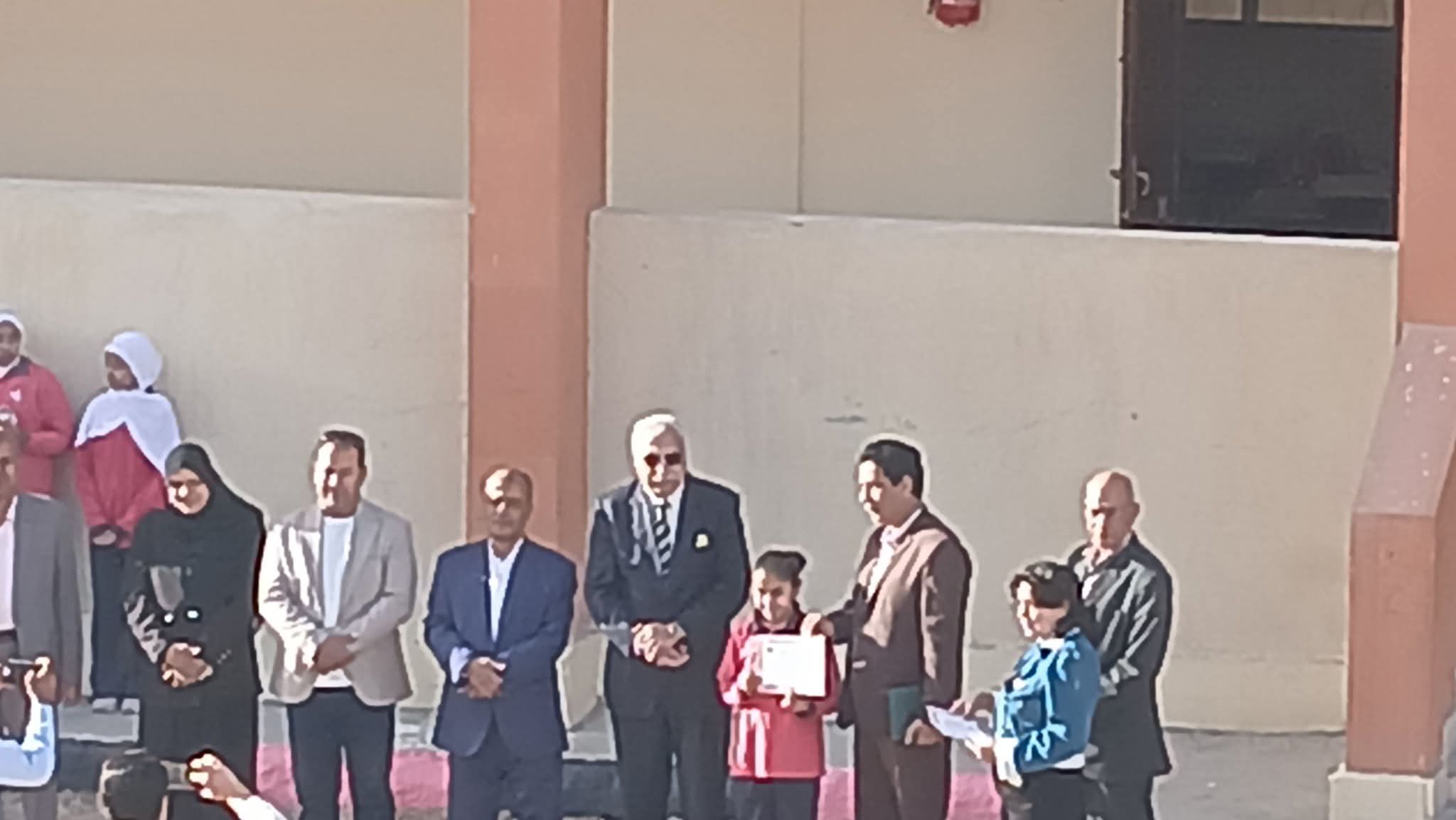 جولة تفقدية لوكيل تعليم البحر الأحمر لمتابعة انتظام الدراسة بمدرسة السلام الابتدائية