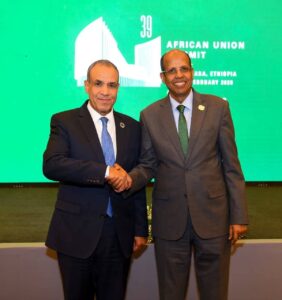 وزير الخارجية يلتقى رئيس مفوضية الاتحاد الأفريقى على هامش قمة الاتحاد الأفريقى