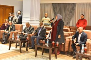 أسيوط: المحافظ ..المواطن في صدارة الأولويات ومتابعة يومية والعمل بروح الفريق