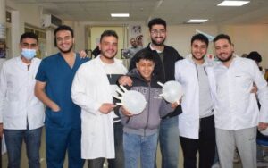 أسنان الجامعة المصرية الروسية تنظم قافلة ويوم علاجى لتلاميذ مدينة بدر