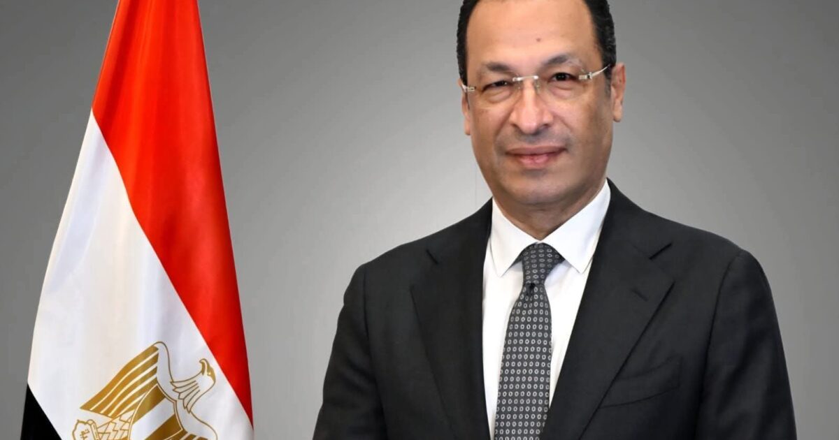 وزير الاتصالات وتكنولوجيا المعلومات يغادر إلى الهند للمشاركة في قمة تأثير الذكاء الاصطناعي