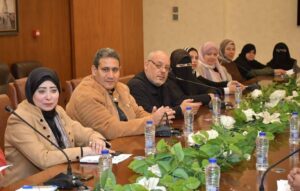 بورسعيد:المحافظ يستقبل العاملين بالديوان العام لتلقي التهنئة بتوليه منصبه الجديد.