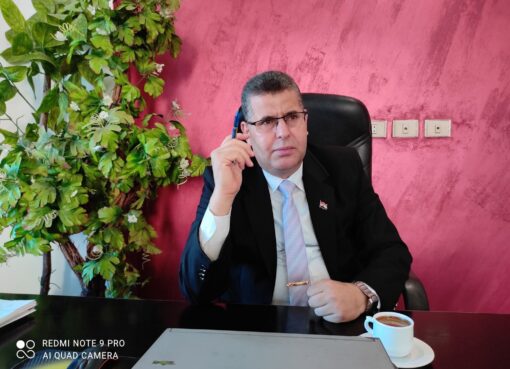 لا يمنعكم سحوركم أذان بلال