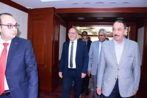 رئيس جامعة سوهاج يؤكد دعمه الكامل للمحافظ الجديد لخدمة الإقليم خلال لقاء مثمر لبحث آفاق التعاون المشترك