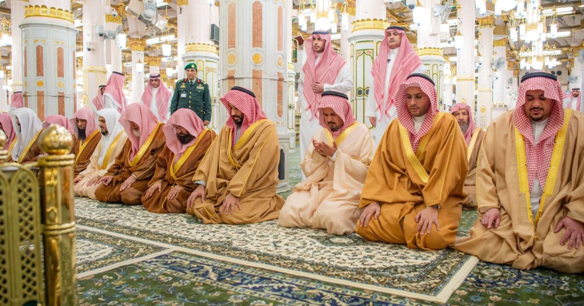السديس يشيد بزيارة سمو ولي العهد للمسجد النبوي ويؤكد: تجسيدٌ لاهتمام القيادة بخدمة الحرمين وزائريهما