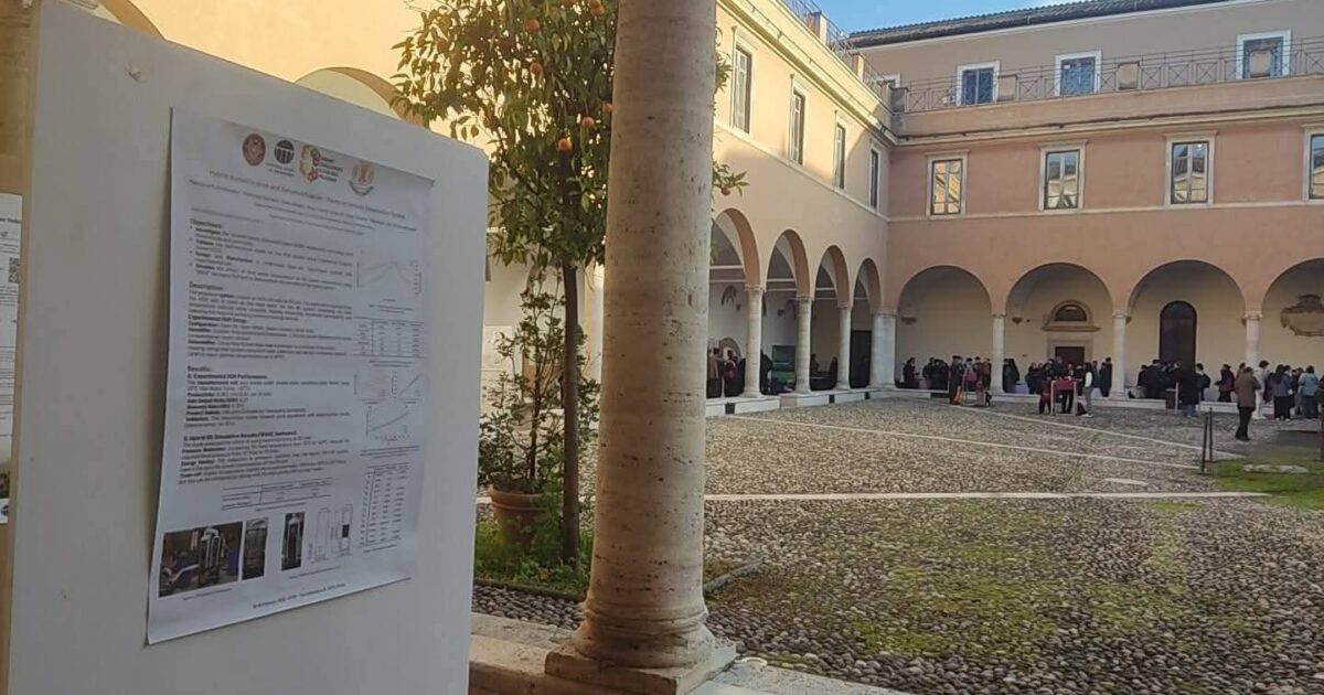 كلية الهندسة بجامعة المنصورة تحقق إنجازًا دوليًا بمشروع مبتكر لتحلية المياه بالطاقة المتجددة في مؤتمر عالمي بروما