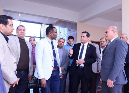 جولة ميدانية لجامعة ووسونج الكورية بكليات الهندسة والحاسبات والتكنولوجيا بجامعة سوهاج لبدء تفعيل بروتوكول التعاون المشترك