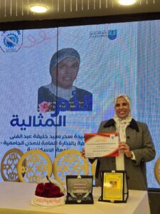 من قلب المعاناة إلى منصة التكريم… أم أحمد أمًّا مثالية