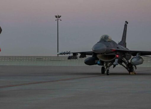 إجلاء العديد الجوية يجعل الخليج على حافة الانفجار