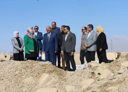 محافظ السويس يتفقد الأرض المخصصة لإنشاء مركز إيواء للكلاب الضالة (شيلتر)، بحي عتاقة