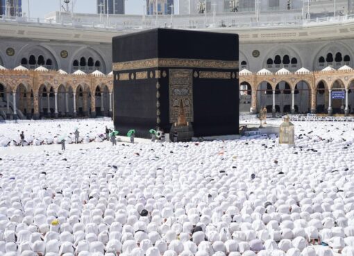 عبادة وروحانية وإستحضار السيرة والتاريخ بمكة المكرمة خلال شهر رمضان بجوار البيت العتيق